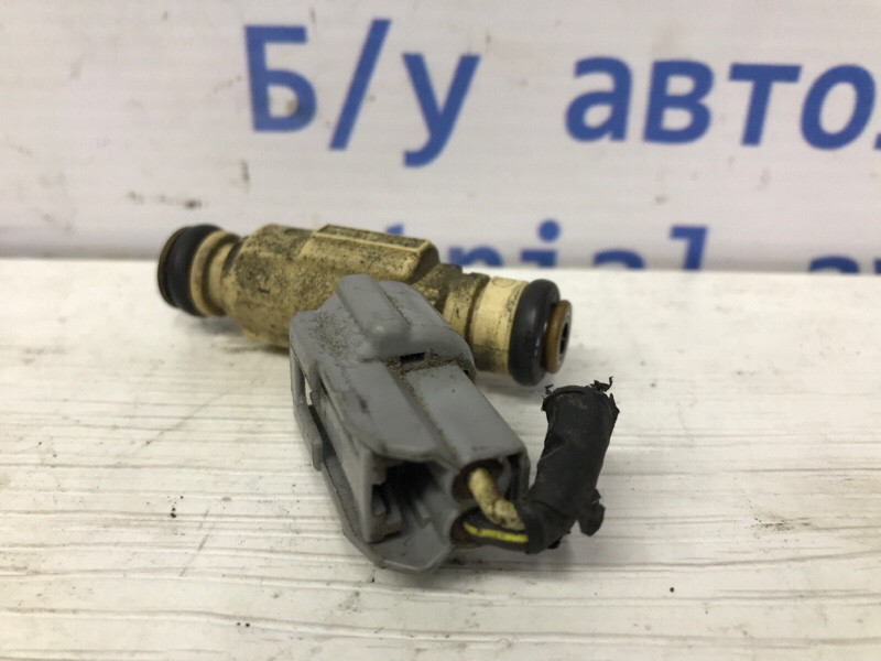 Форсунка топливная Hyundai Santa fe CM 2.7 БЕНЗИН G6EA 2005 (б/у) Київ - зображення 2