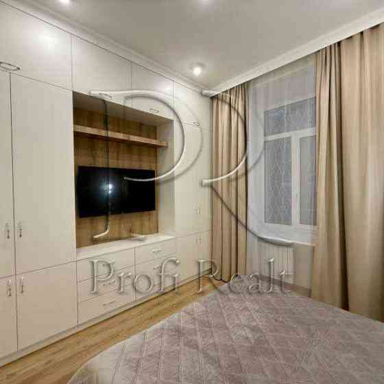 продажа 3-к квартира Киев, Голосеевский, 175000 $ Киев