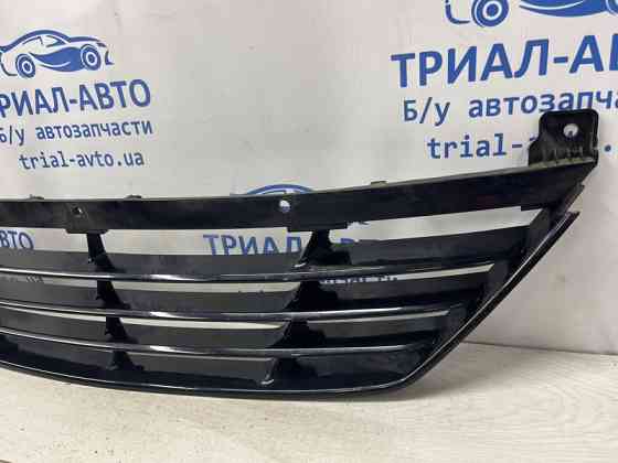 Решетка бампера центральная Hyundai IX35 LM 1.7 DIESEL D4FD 2009 (б/у) Киев
