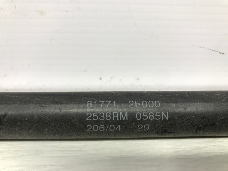 Амортизатор крышки багажника Hyundai Tucson 2004-2009 817712E000 (Арт. 39755) Киев - изображение 4