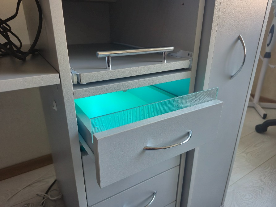 Професійний стіл для манікюру Київ - зображення 4