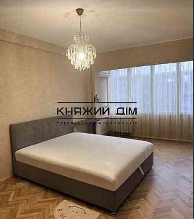 Продаж 2-кімнатної квартири, метро Лівобережна, бульвар Шамо. Код 21147670 Киев
