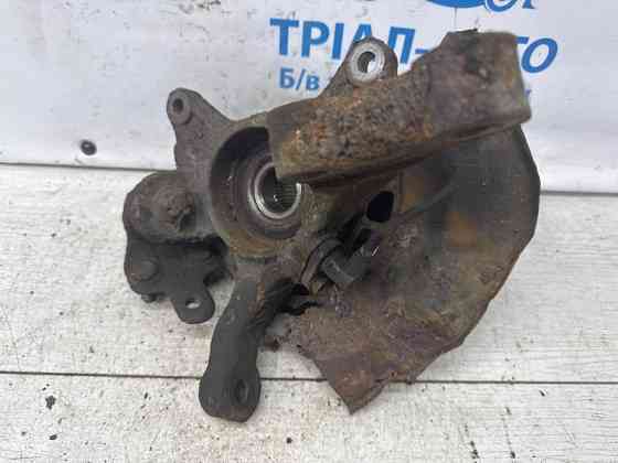 Кулак поворотный правый со ступицей Toyota Camry XV30 3.0 БЕНЗИН 1MZFE 2001 (б/у) Киев