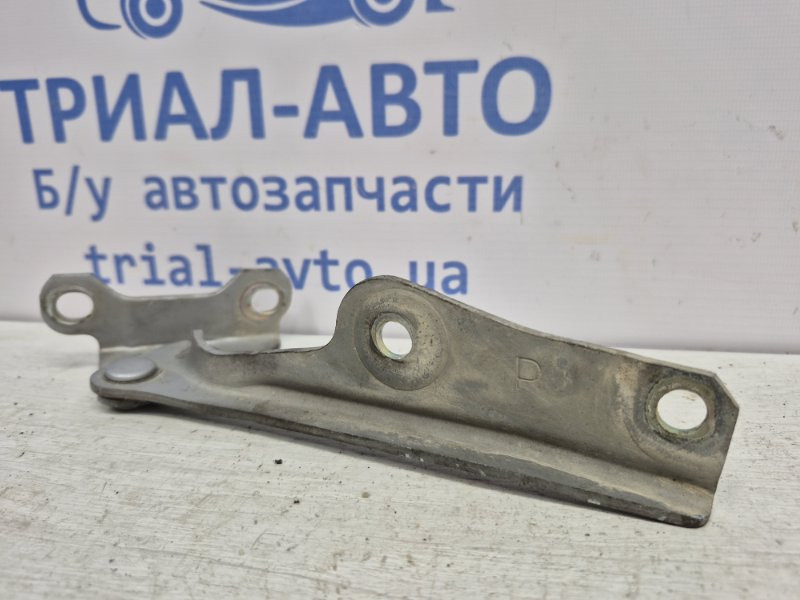 Петля капота правая Mitsubishi Pajero Sport K9 2.5 DIESEL 4D56 1996 (б/у) Київ - зображення 3