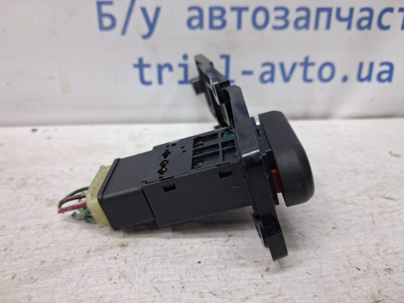 Кнопка аварийки Mitsubishi Pajero Sport K9 2.5 DIESEL 4D56 1996 (б/у) Київ - зображення 3