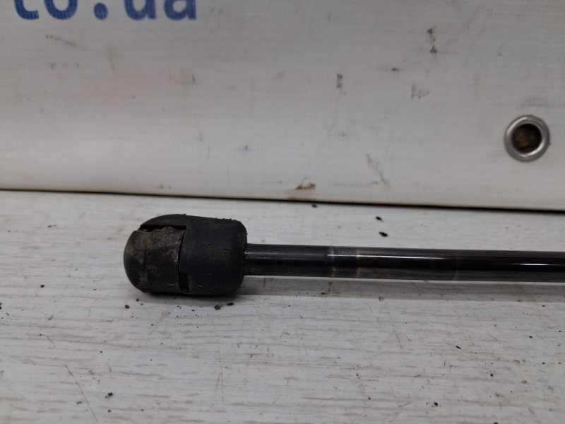 Амортизатор крышки багажника Kia Sorento BL 2.5 DIESEL D4CB 2002 (б/у) Киев - изображение 3