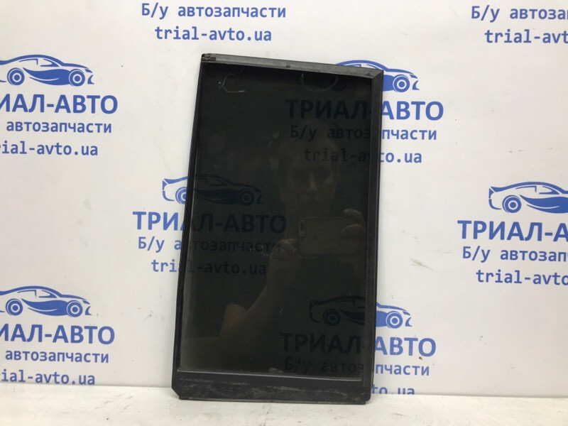 Стекло двери задней правой (форточка) Mitsubishi Pajero Wagon 4 3.2 ДИЗЕЛЬ 4M41 2006 (б/у) Київ - зображення 2