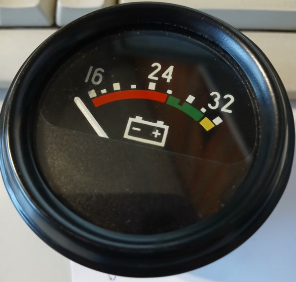 Вказівник напруги МАЗ, БелАЗ, ЗІЛ, Трактори (11.3812) Суми - зображення 1