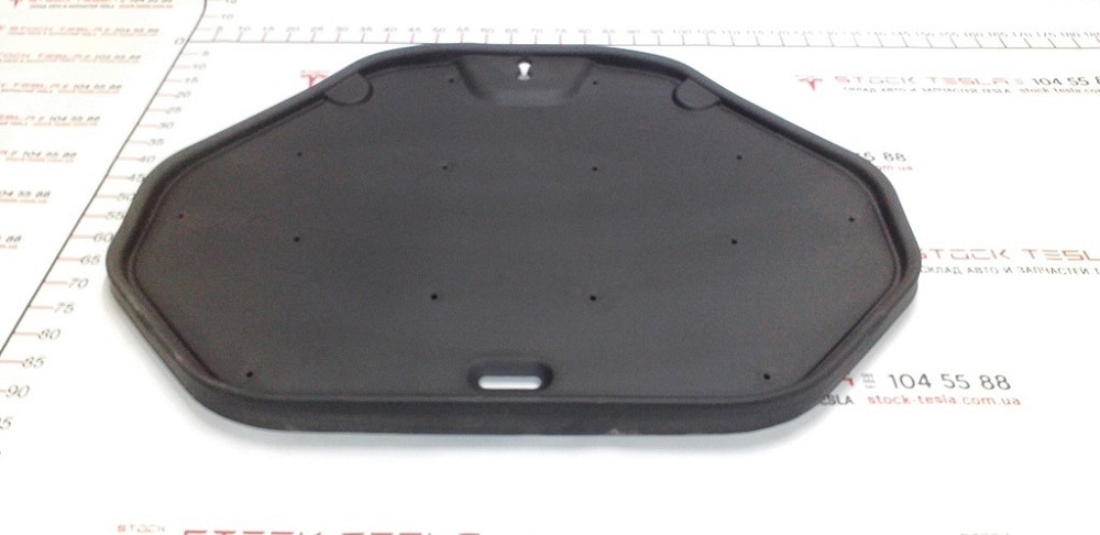 2Защита капота (накладка подкапотная) RWD Tesla model S 1024809-00-C Киев - изображение 1