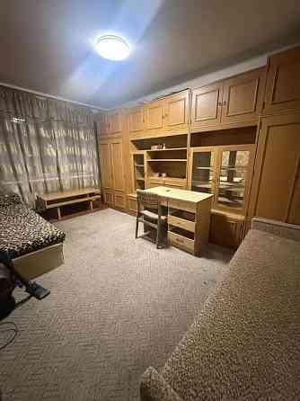 Продается 2-х ком квартира на БЕРЕЗНЯКАХ, Днепровская набережная, 7А Київ