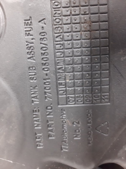 Бак топливный пластик Toyota Avensis T27 1.8 БЕНЗИН 2ZRFAE 2009 (б/у) Киев - изображение 5