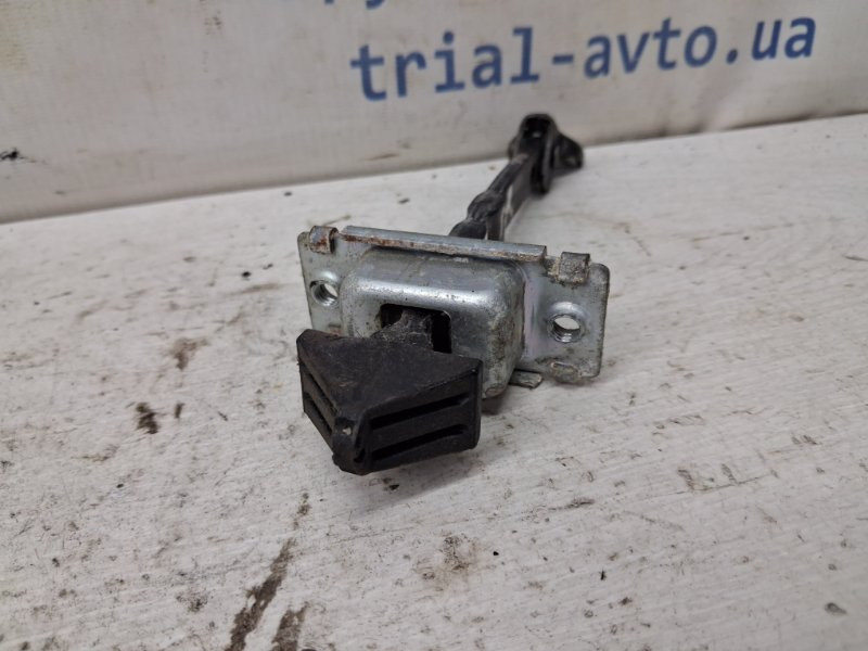 Ограничитель двери передний правый Mazda 3 2003-2009 BP4K-58-270D (Арт. 79728) Київ - зображення 2