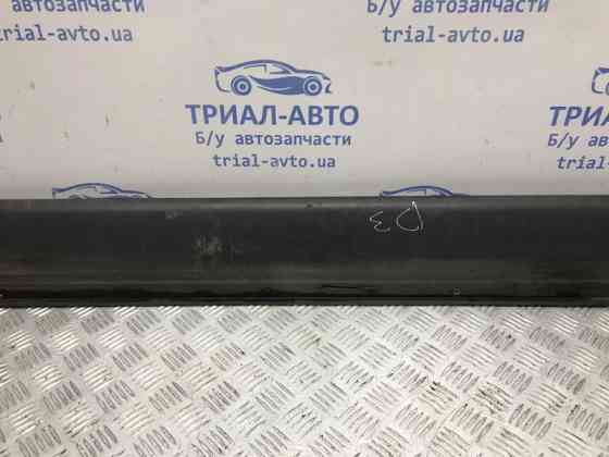 Накладка порога внешняя правая Mitsubishi Pajero Wagon 4 3.2 ДИЗЕЛЬ 4M41 2006 (б/у) Киев