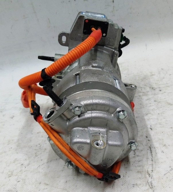 Компрессор кондиционера RWD Tesla model 3 1088198-00-O Київ - зображення 5