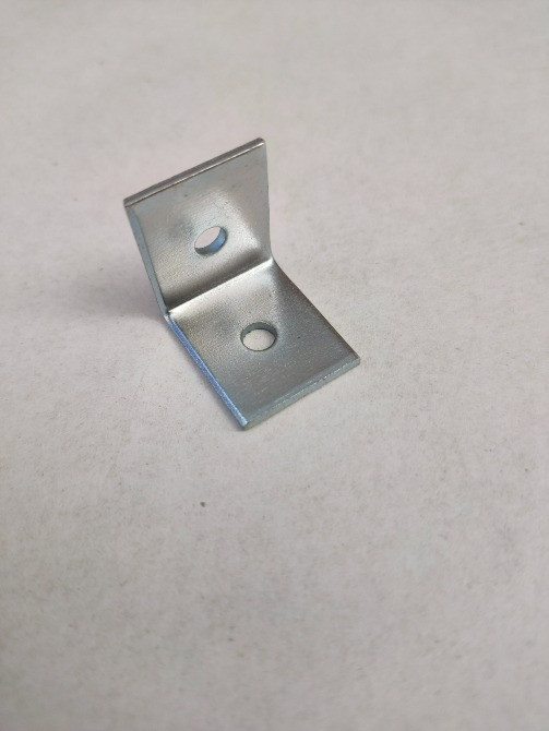 Куточок 20х20х17х1.5 кріпильний Нововолинськ - зображення 1