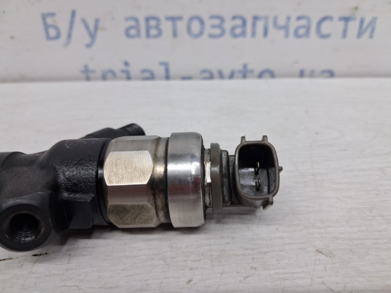 Форсунка топливная Mitsubishi L200 KB 2.5 DIESEL 4D56 2006 (б/у) Київ - зображення 3
