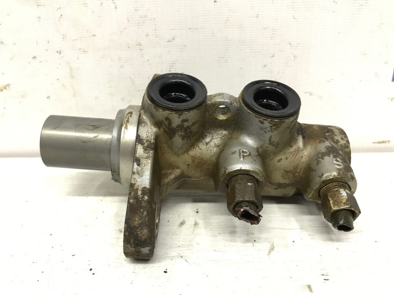 Тормозной цилиндр главный SsangYong Korando C200 2.0 DIESEL 2010 (б/у) Киев - изображение 3