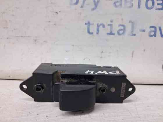 Кнопка стеклоподъемника Mitsubishi Pajero Wagon 4 3.2 ДИЗЕЛЬ 4M41 2006 (б/у) Киев