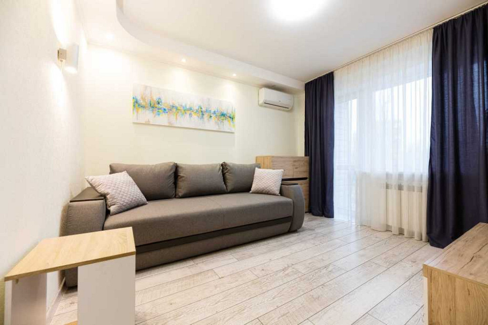 посуточная аренда 2-к квартира Киев, Днепровский, 890 грн./сутки Киев - изображение 1