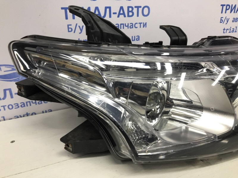 Фара правая Ксенон Mitsubishi Outlander GF 2.2 DIESEL 4N14 2012 (б/у) Київ - зображення 2