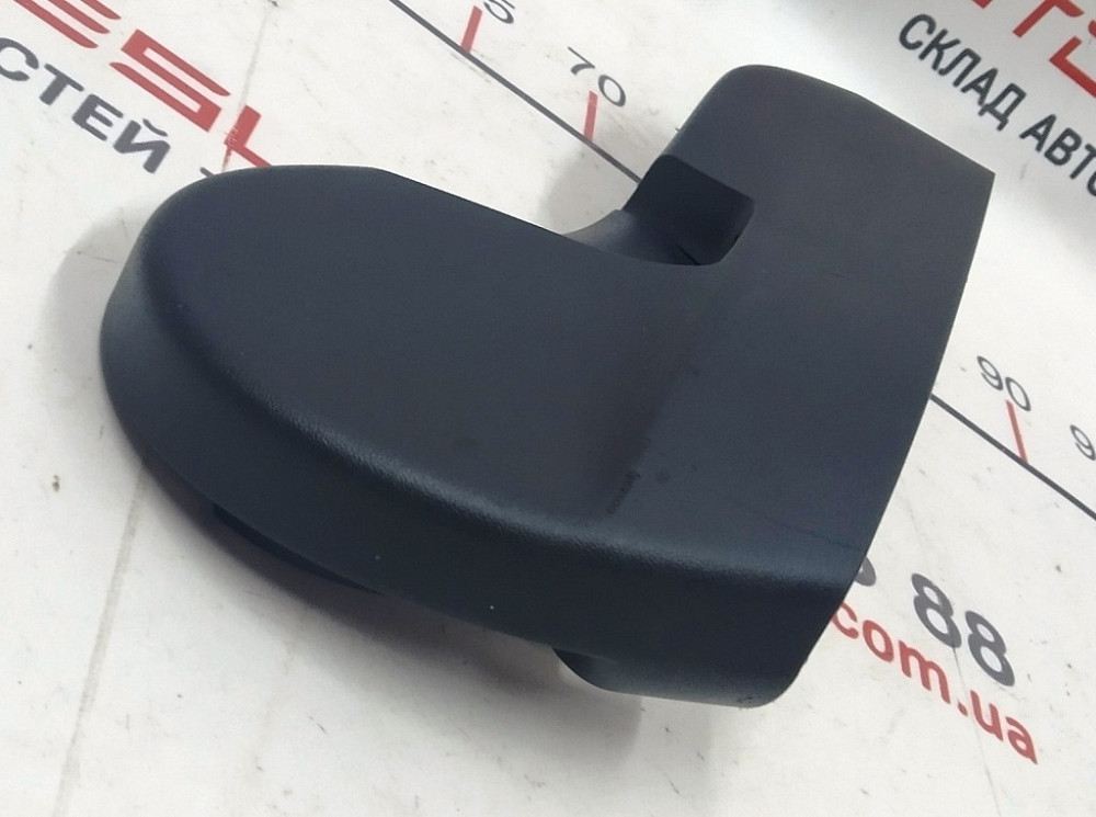 Накладка декоративная сиденья водителя нижняя правая Tesla model 3 1088965-00-C Киев - изображение 3