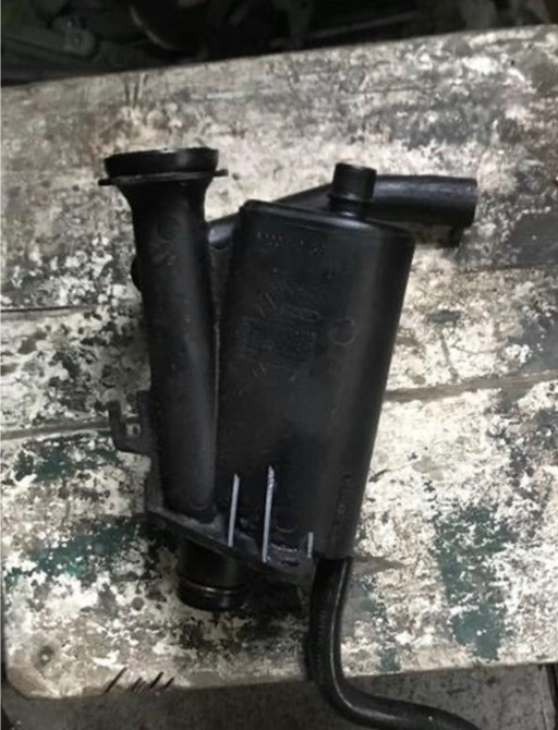 Б/у клапан вентиляции картерных газов, сапун Renault 8200707066, 8200140763, 8200082486, 8200040575 Кропивницкий - изображение 1