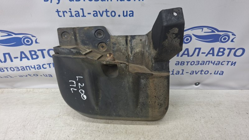 Брызговик передний Mitsubishi L200 2006-2015 MN117447 (Арт. 74521) Киев - изображение 1