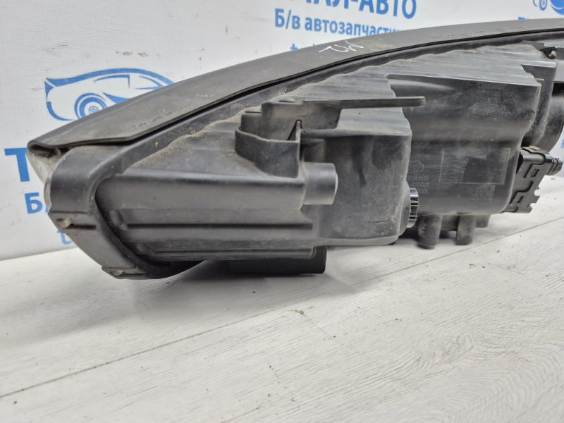 Фара правая Hyundai IX35 LM 1.7 DIESEL D4FD 2009 (б/у) Київ - зображення 3