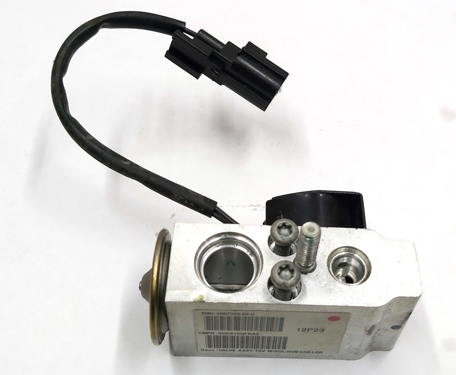 1Клапан теплообменника/чиллера Tesla model S 6008481-00-B Киев - изображение 1