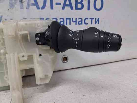 Переключатель подрулевой Renault Megane 3 1.5 DIESEL K9K 2008 (б/у) Киев