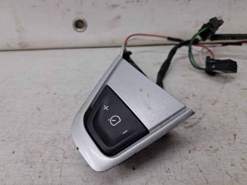 Кнопки руля Renault Megane 3 1.5 DIESEL K9K 2008 (б/у) Київ - зображення 2