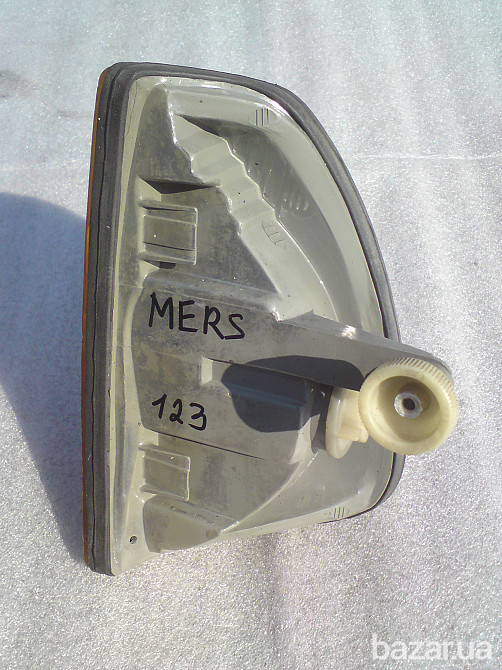 Поворот передній, жовтий, правий до Mersedes 123 Івано-Франківськ - зображення 2