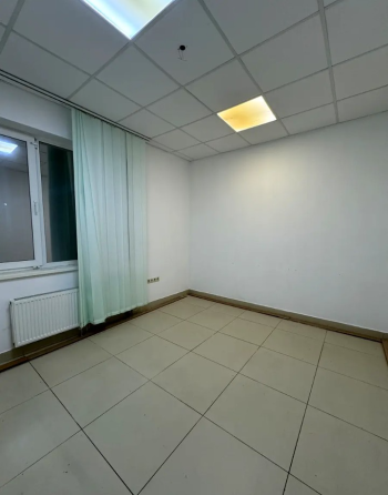 Березняки, вул Шумського 3Г, приміщення 155м Киев