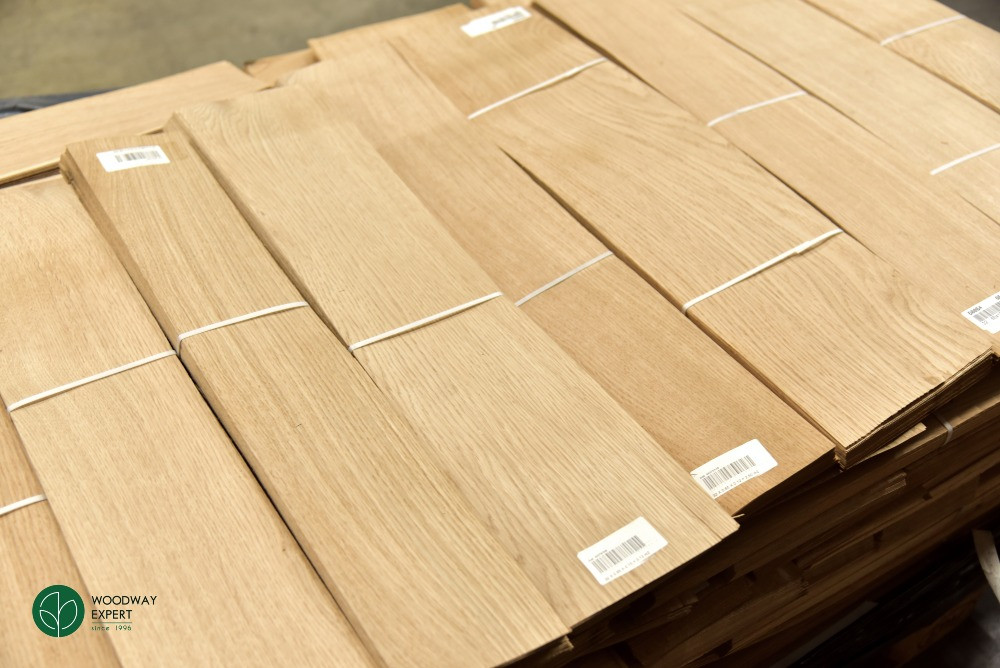 Шпон Дуб (дубовый) струганий товщина: 0,6-2,5 мм А/АВ/В/ВС в наявності Киев - изображение 1