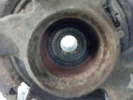 Цапфа задняя левая со ступицей SsangYong Korando C200 2.0 DIESEL D20DT 2010 (б/у) Киев