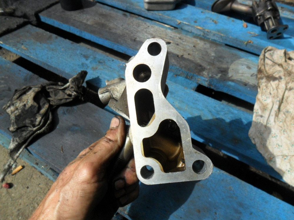 VAG 050115417, Кронштейн масляного фільтра Фольксваген, оригінал Винница - изображение 5