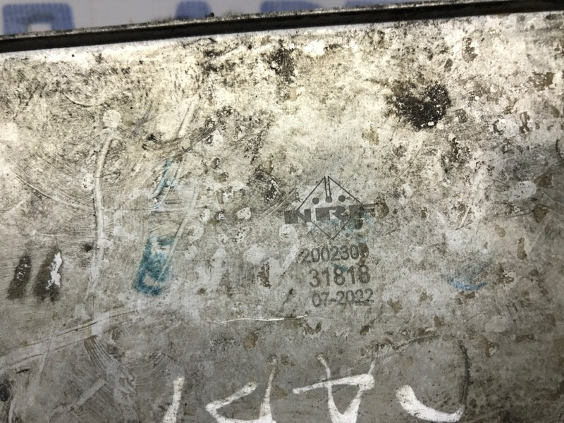 Радиатор масляный ДВС (теплообменник) Chevrolet Captiva C140 2.2 ДИЗЕЛЬ 2011 (б/у) Київ - зображення 5