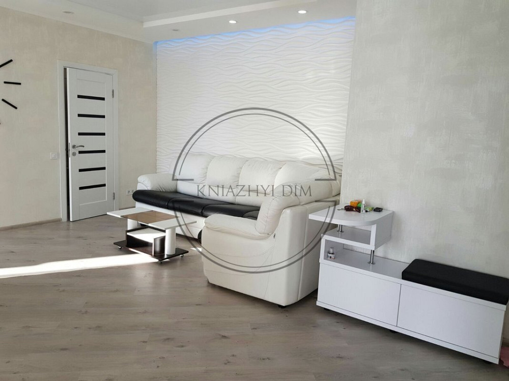 Є ГЕНЕРАТОР Оренда 3-к квартири, вул. Драгоманова, 2б, Позняки . Код об'єкту: 11126243 Київ - зображення 1