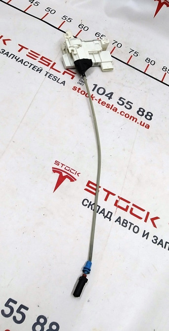 Механизм дотяжки замка двери передней правой Tesla model X 1126200-00-B Київ - зображення 2