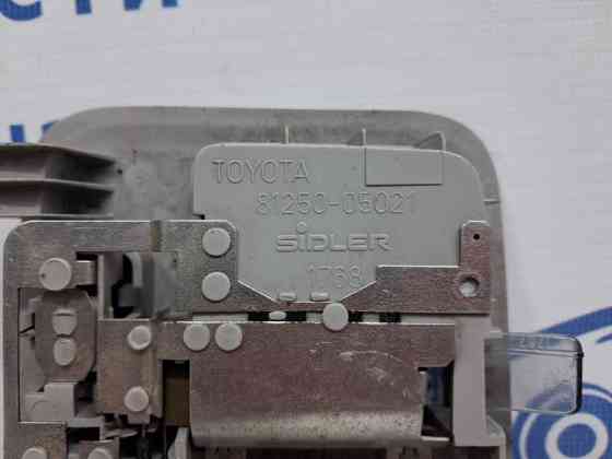 Плафон передний Toyota Avensis 2003-2009 8125005021 (Арт. 59417) Киев