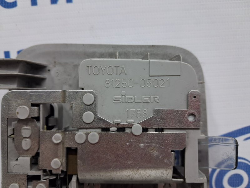 Плафон передний Toyota Avensis 2003-2009 8125005021 (Арт. 59417) Киев - изображение 3