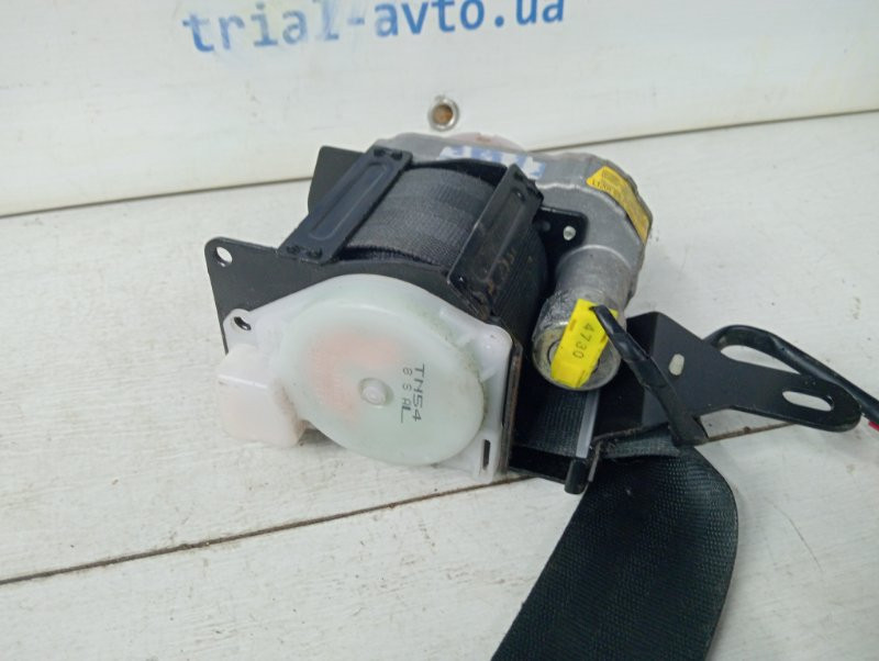 Ремень безопасности передний левый Mitsubishi Pajero Wagon 3 3.2 ДИЗЕЛЬ 4M41 1999 (б/у) Киев - изображение 6