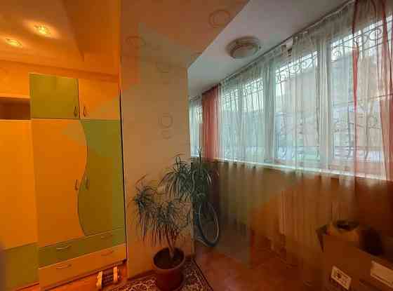 Продам. 2-к.кв. 2/17, вул.Братів Горобців 53-А Дніпро