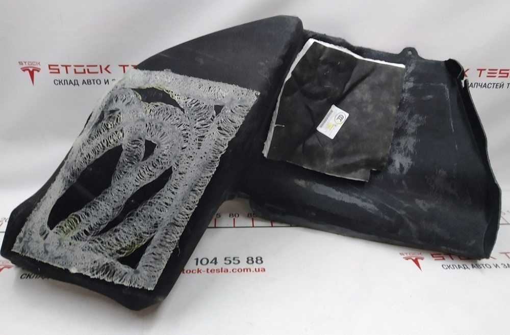 Отделка багажника боковая правая без лампы Tesla model S, model S REST 1045200-00-D Киев - изображение 2