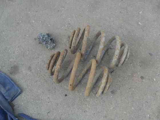 Пружини задні Форд Ескорт 90-2001 рр.., універсал, оригінал Вінниця