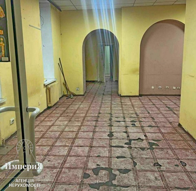 Помещение в Центре.Первый этаж.Фасад.Все коммуникации. Біла Церква - зображення 10