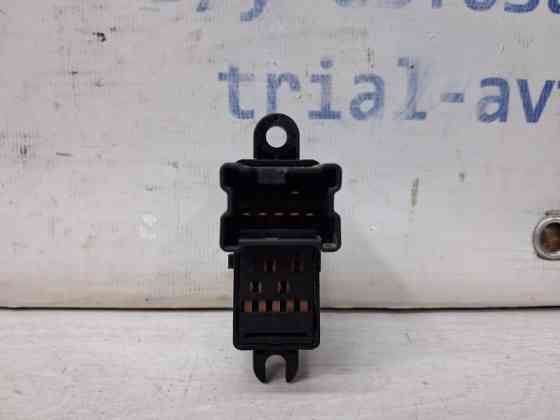 Кнопка стеклоподъемника Nissan Navara D40 2.5 DIESEL YD25DDTI 2004 (б/у) Київ