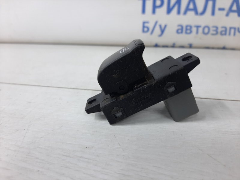 Кнопка стеклоподъемника SsangYong Korando C200 2.0 DIESEL 2010 (б/у) Киев - изображение 3