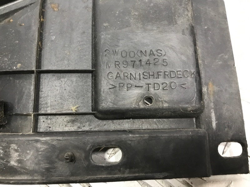 Дефлектор дворников Mitsubishi Outlander 2003-2006 MR971425 (Арт. 43683) Киев - изображение 7