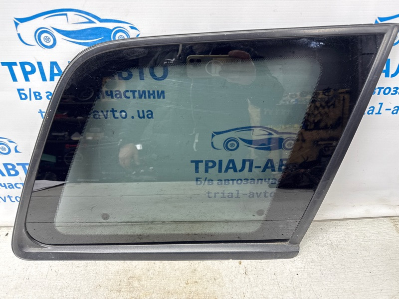 Стекло в кузов заднее правое Mitsubishi Outlander CU 2.4 БЕНЗИН 4G69 2003 (б/у) Киев - изображение 2